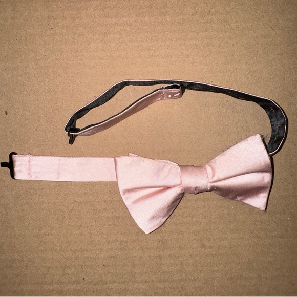 Used Four Multiple Bow ties. - Picture 4 of 6